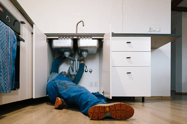 Professional Plumbing technician working in Orlando, KY